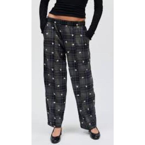 Urban Outfitters Kimchi Blue Rose Embroidered Tartan Plaid Pants Size XL - Picture 1 of 6